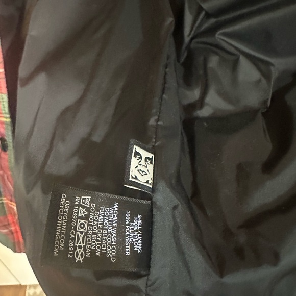 Women’s Obey Plaid Tartan Puffer Coat Medium - Picture 7 of 8